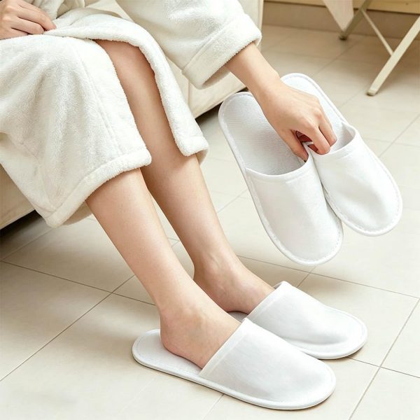 Disposable Guest Slippers, 4 Pairs Individually Packaged – White, Soft, Universal for Hotel, Spa, Travel, Party & Home