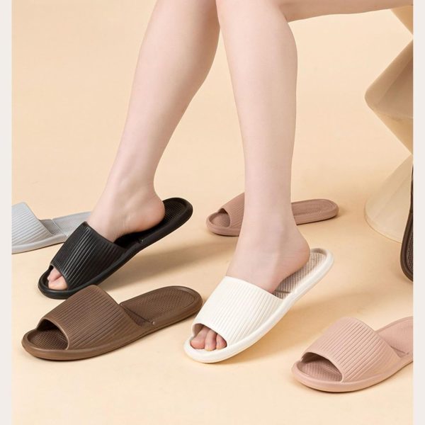 Foldable Travel Slippers – Lightweight Non-Slip Shower Slides for Men & Women